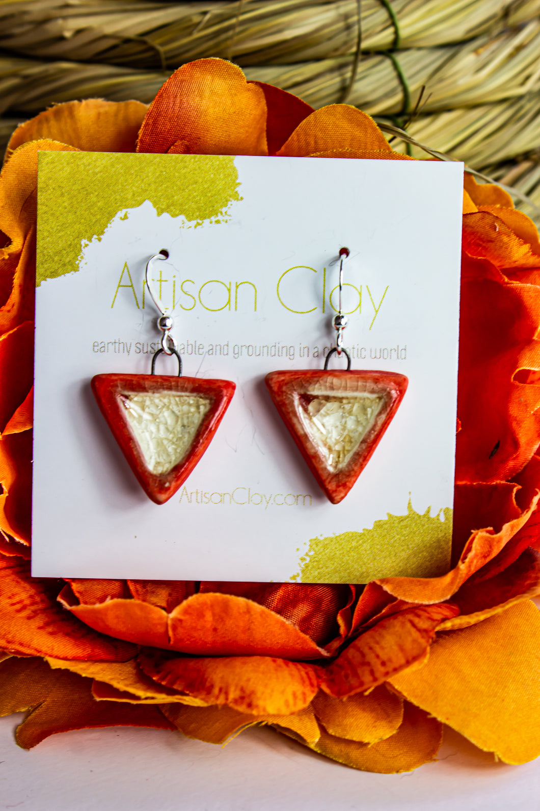 Red triangles with crackle recycled glass